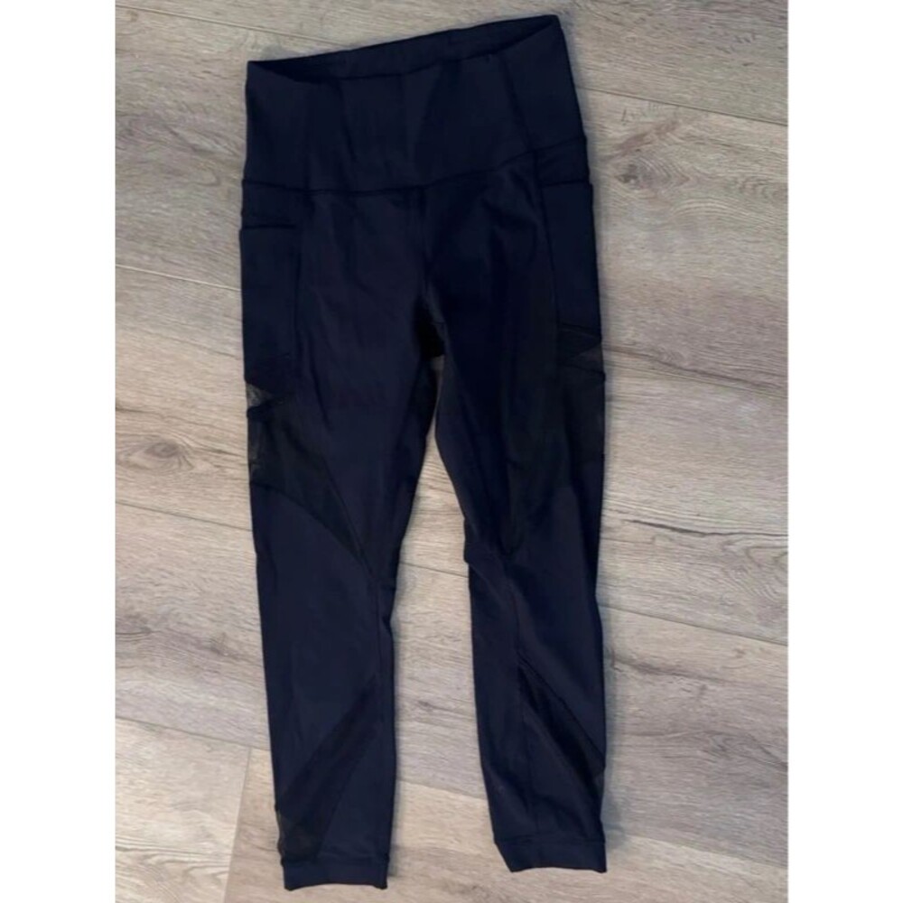 Lululemon Mesh Insert Leggings - Size Unknown